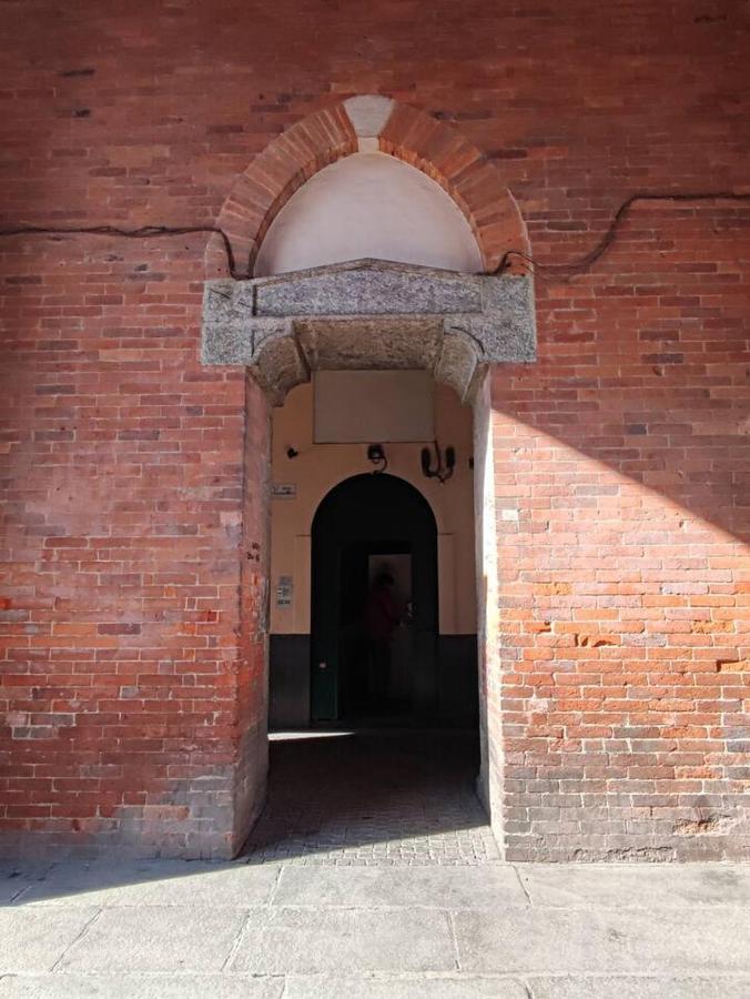 Ticinese 38 - Incantevole Appartamento Nel Centro Milánó Kültér fotó